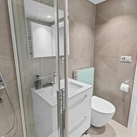 Apartament Renove Au Centre De La *